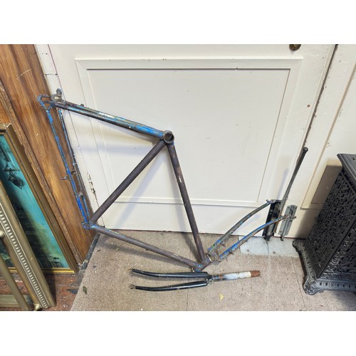 249 - A collection of 6 bike frames, various examples including MBK racing and Raleigh (in need of -re-chr... 