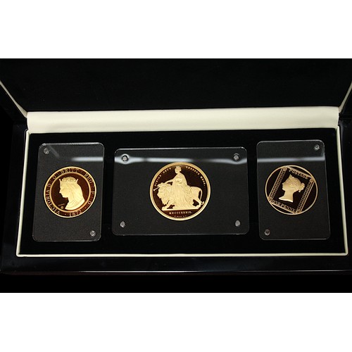 804 - London Mint Fine Gold Set 01/04 'The Queen Victoria Unique Issues Three Coin Set,' comprising London... 