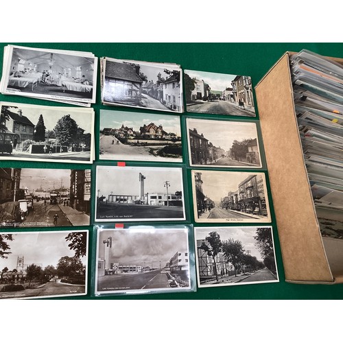 582 - A box of Hampshire topographical postcards – some moderns but a varied selection of standard-size ca... 