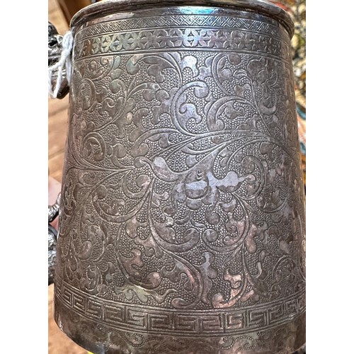 30 - A Chinese export white metal, tests as .800 grade or above silver tankard, in the manner of Wang Hin... 