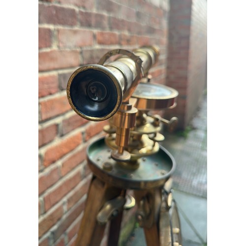 7 - A WW1 Admiralty Pattern brass sighting telescope by Watson & Sons Ltd, No. IV Mark III, No.7943 with... 