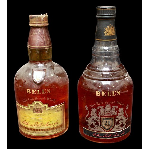 221 - A presentation pair of Arthur Bell & Sons Single Malt Scotch Whisky, including Royal Reserve, 21 Yea... 