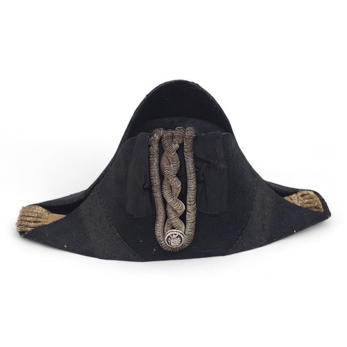 10 - A early 20th Century British City of London Lord Lieutenant Fore-And-Aft Bicorne hat, with City of L... 