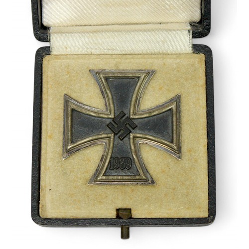 50 - A German Third Reich Iron Cross 1939, in fitted box.