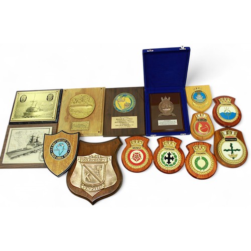 97 - A collection of twenty-eight ships crests / plaques, brass, wooden and enamelled examples, some in p... 