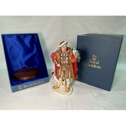 19 - A limited edition Royal Doulton figure ‘Henry VIII’ HN3350, no.1054/1991, complete with wooden base,... 