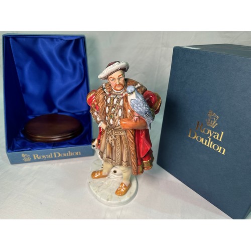 19 - A limited edition Royal Doulton figure ‘Henry VIII’ HN3350, no.1054/1991, complete with wooden base,... 