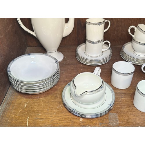 131 - A Wedgwood ‘Amherst’ pattern part tea and coffee service, comprising a coffee pot, coffee cans, tea ... 