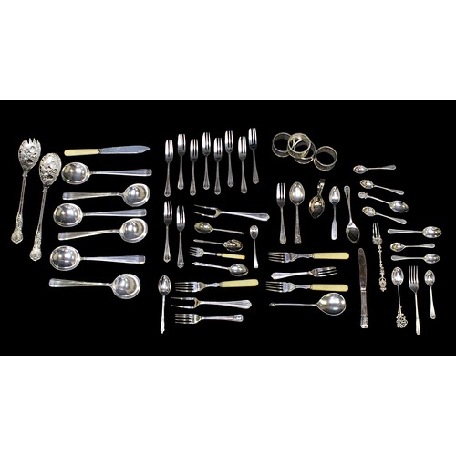 179 - A small quantity of various silver and silver-plated flatware, including forks, teaspoons, salt spoo... 