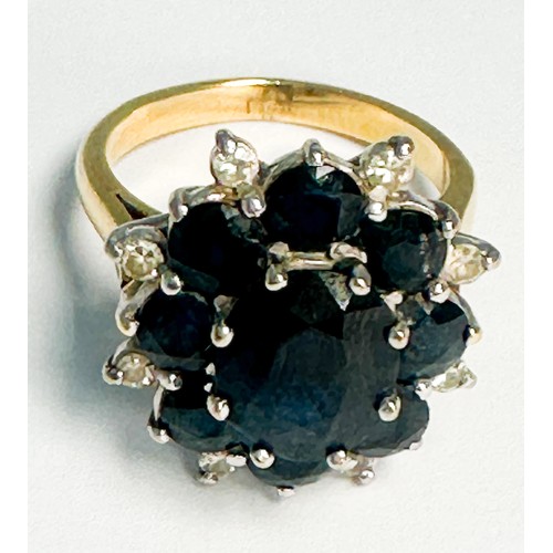 236 - An 18ct yellow gold dress ring, claw-set with a large oval sapphire to the centre, estimated weight ... 