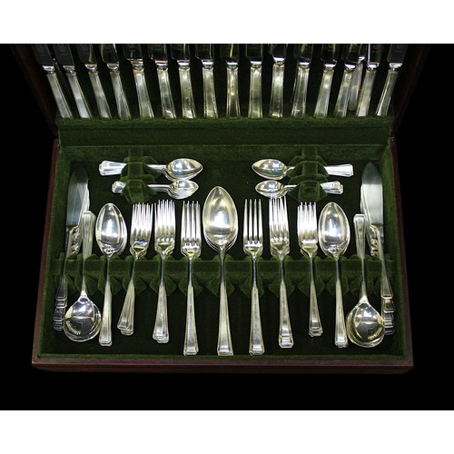 181 - A canteen of George Butler A1 silver-plated flatware, including knives, forks, teaspoons, spoons and... 