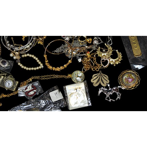 266 - Various items of silver and costume jewellery, including rings, necklaces, earrings, pendants, watch... 