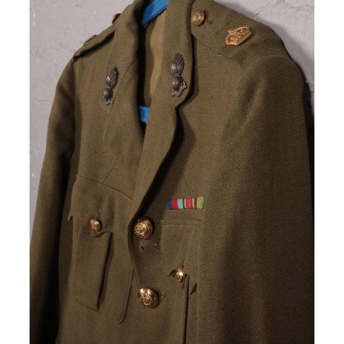 366 - Army No 2 Dress Jacket Royal Artillery, Major Rank Badge, Kings Crown buttons ( no size label approx... 