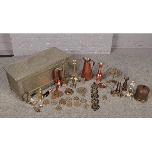 374 - A selection of brass and copperware together with a pierced metal covered wooden trunk - (78 x 34.5 ... 