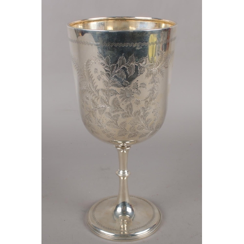 326 - A large Victorian silver goblet, assayed London 1900 by Josiah Williams & co. 423g. (23cm tall)