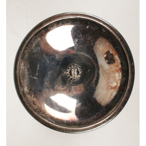 235 - A set of six silver plated champagne glasses - made in Spain. H: 11cm.