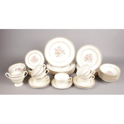 72 - A selection of 'Homer Laughlin' Georgian tea & dinner set. Comprising of seven tea cups & saucers, e... 