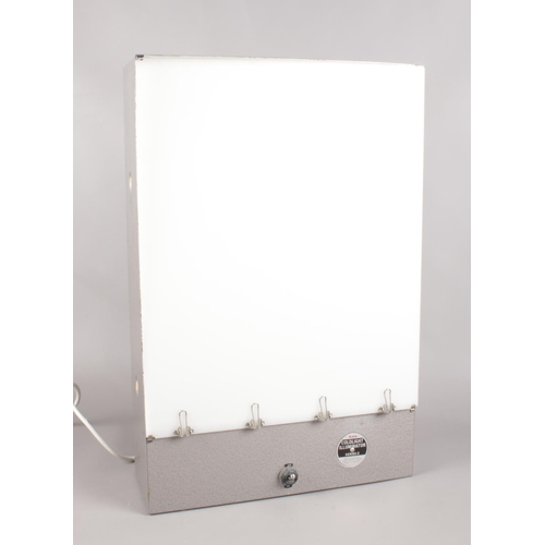 542 - A Kodak Coldlight Illuminator Series 2 x-ray lightbox.