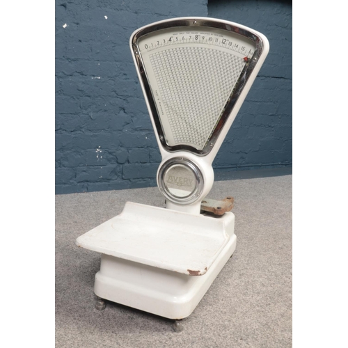 489 - A set of large mid-20th Century Avery scales - comprising of white enamelled metal. H: 73cm, W:33cm,... 