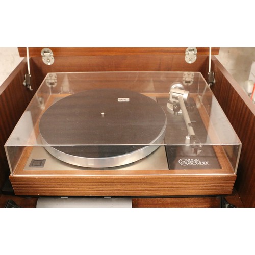 405 - A Mahogany HiFi glass fronted cabinet with contents - to include a Denon DR-M12HX cassette deck, Den... 