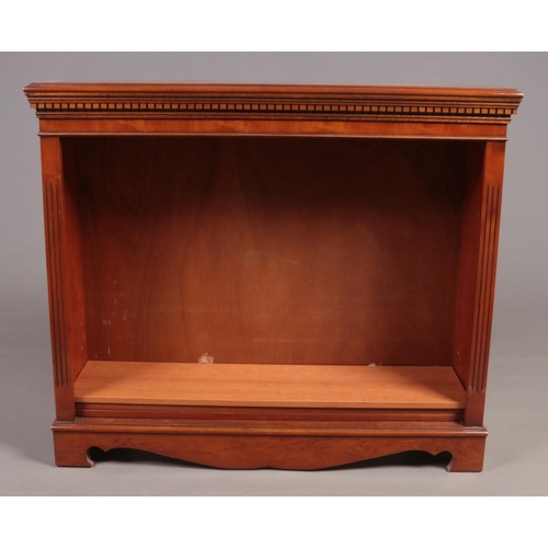 321 - A mahogany open bookcase. (91cm x 108cm x 30cm).