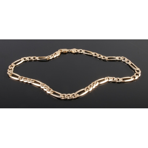 496 - A 9ct gold Figaro chain necklace. 22.59g.