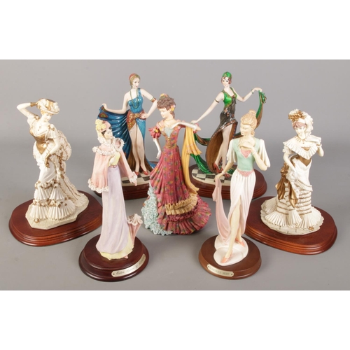 64 - Seven figures. Including Leonardo Collection 'The Charleston' and 'The Promenade', etc.