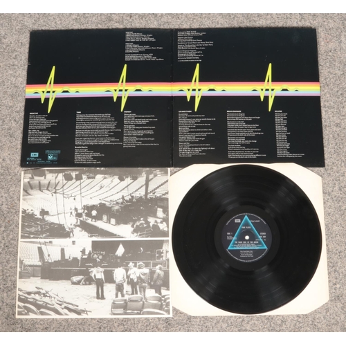 98 - A collection of Fifteen assorted vinyl records, to include Pink Floyd: Dark Side of the Moon, Rollin... 