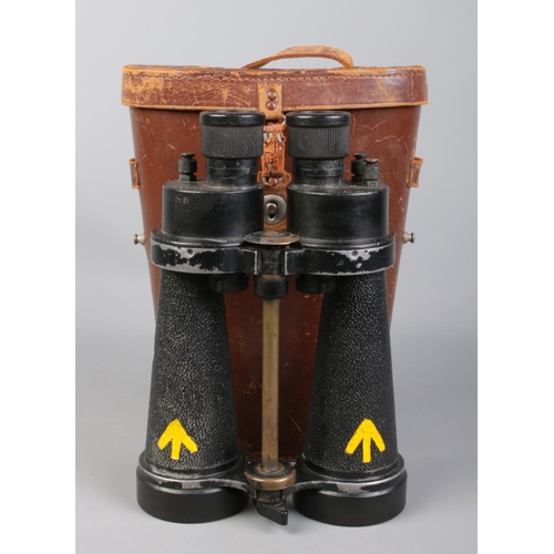 68 - A pair of Barr & Stroud WWII 7x C.F 41 binoculars, bearing broad arrow mark, with case. Serial numbe... 