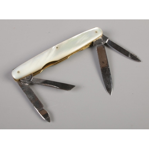 123 - An early 20th century pocket knife with mother of pearl handle by Brookes & Crookes, Sheffield.