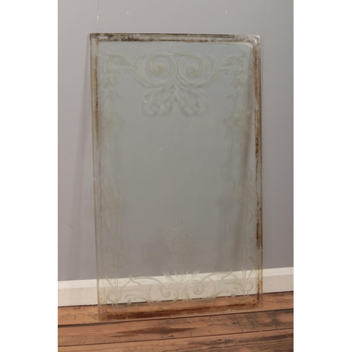 417 - A French etched glass window panel featuring floral design. Dimensions 100cm x 60.5cm