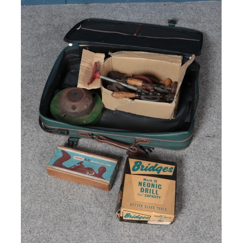 213 - A box of assorted vintage tools including boxed Bridges Neonic drill and Paramo Plane Master.