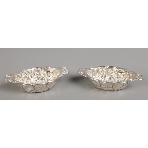 510 - A pair of late Victorian silver lozenge shaped dishes. Both assayed for Sheffield, 1898 by John Henr... 