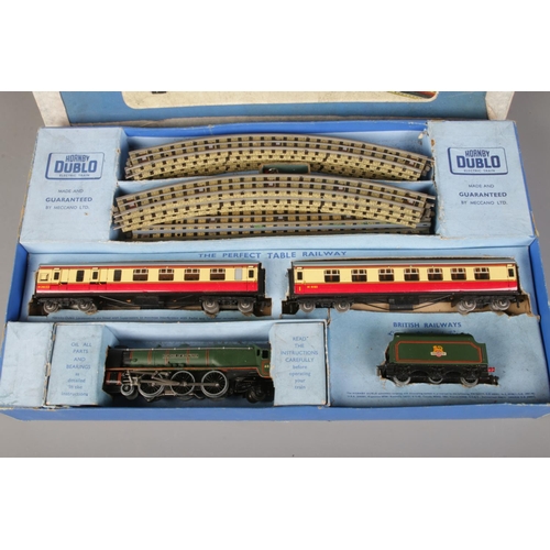 102 - A Hornby Dublo Duchess of Montrose EDP12 boxed. Includes original oil container and spanner. Trains ... 