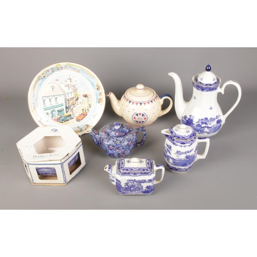 110 - A quantity of Ringtons ceramics to include several teapots, Masons Seaside Days plate and boxed Brid... 