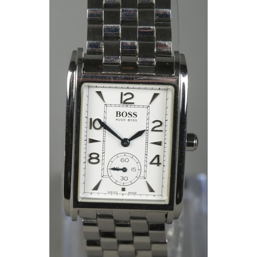 329 - A gents stainless steel Hugo Boss quartz wristwatch. Model No. 55867.