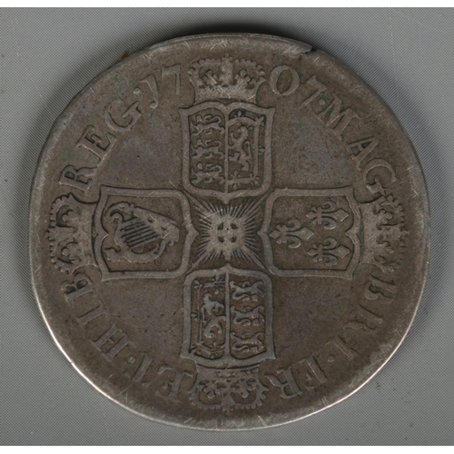 412 - A Queen Anne silver half crown. Dated 1707. 14.84g