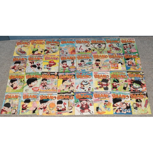 331 - A large quantity of Beano magazine. Including 1970s, 80s and 90s examples. Some with original free g... 