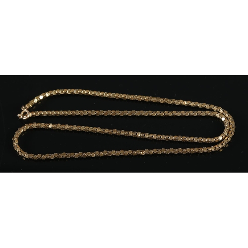 345 - A 9ct gold box chain. 7.5g