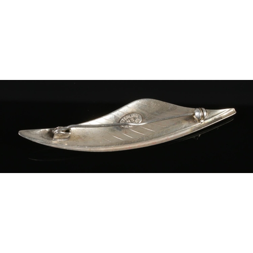 413 - A Danish silver leaf brooch, stamped HS (possibly Hermann Siesbol). Total weight: 3.7g