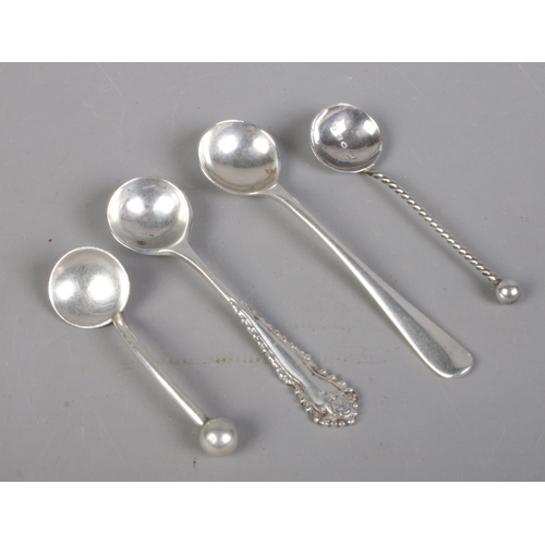 404 - Four silver salt spoons. 24g.