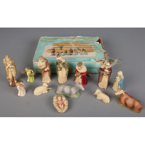 136 - A boxed Similegno nativity scene.