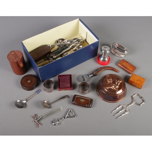 147 - A box of collectables and metalwares. Includes butterfly paperclip, spoons, boxes, Ronson lighter, e... 