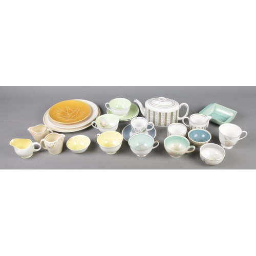 196 - A collection of assorted Susie Cooper ceramics to include Glen Mist, Persia and Wild Rose.