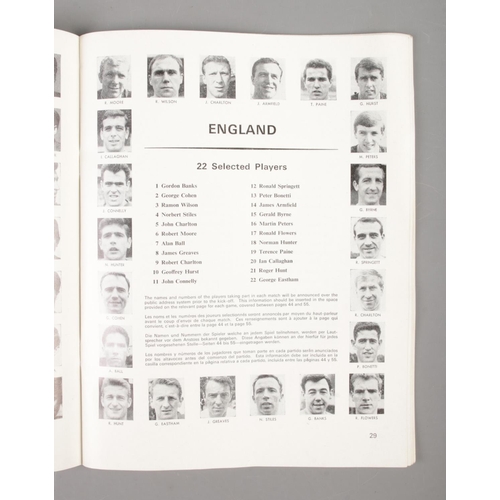 44 - A 1966 Jules Rimet Cup World Championship official souvenir programme.