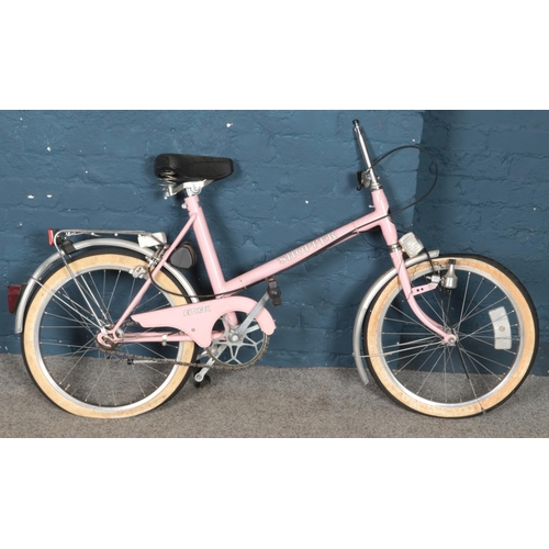 300 - A pink Elswick Shopper bike.