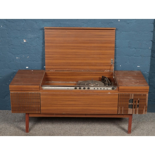 469 - A Ferguson radiogram.