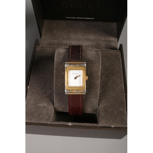 305 - A ladies Gucci 2300L wristwatch, with box, warranty card and manual.