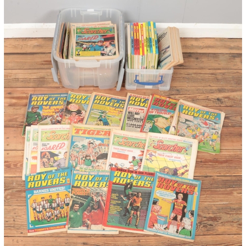 498 - A quantity of Roy of the Rovers & Scorcher comics and annuals.