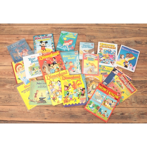 506 - A collection of Disney books and comics. Includes Disneyland annuals, World of Knowledge, Mickey Mou... 